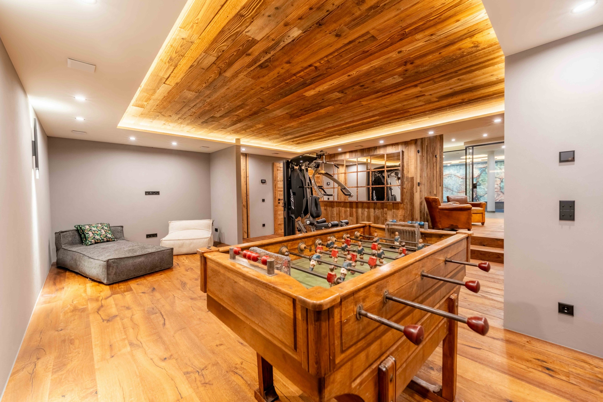 Luxus-Chalet mit Panorama, Spa & Designinterieur – Bild 26