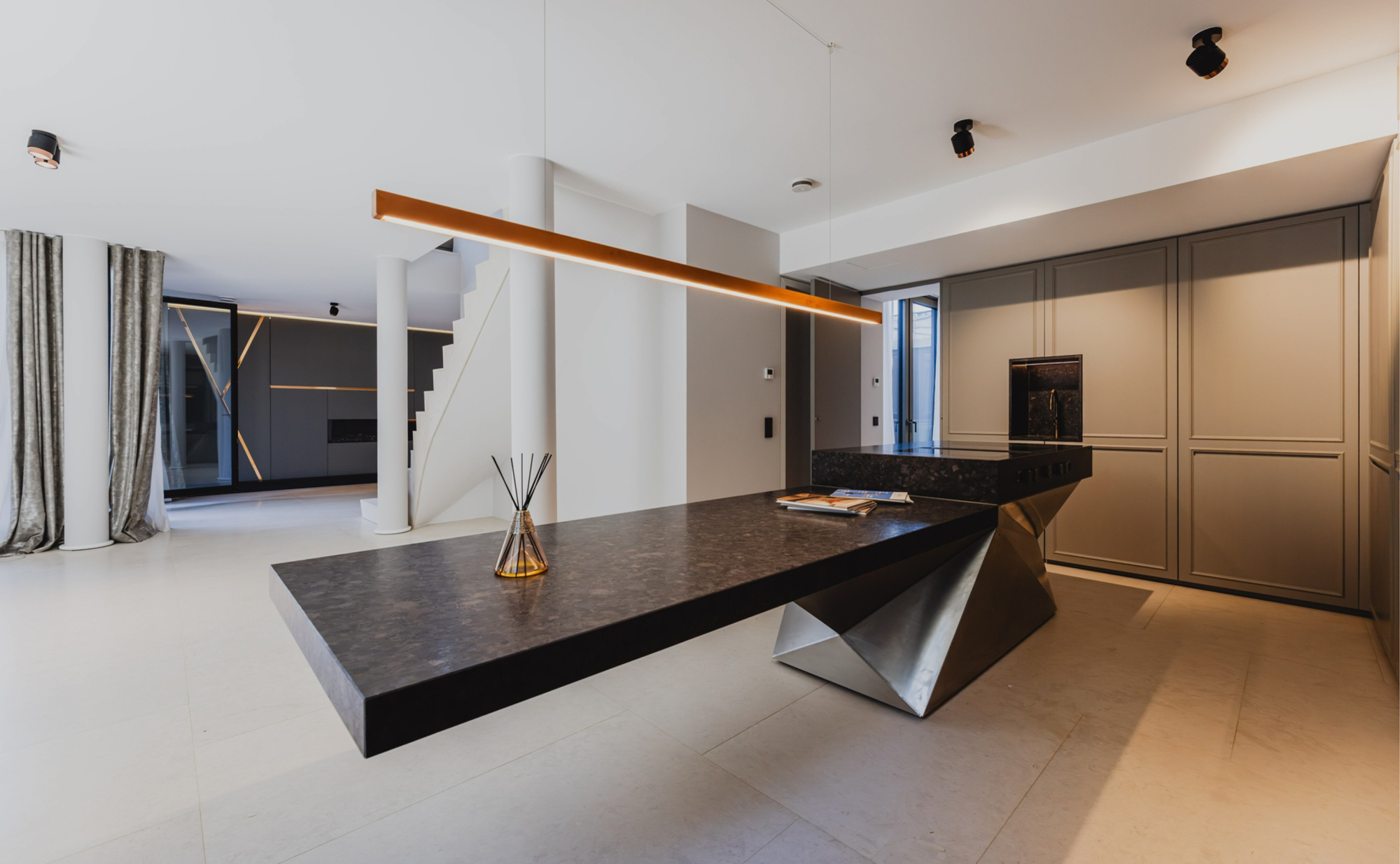 DESIGN TRIFFT NATUR – PENTHOUSE-FEELING AN DER ISAR – Bild 1
