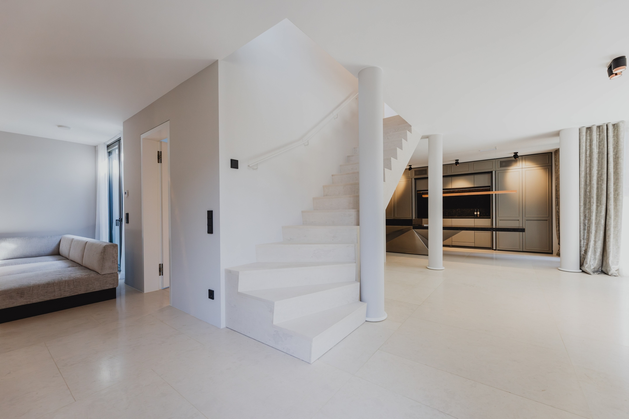 DESIGN TRIFFT NATUR – PENTHOUSE-FEELING AN DER ISAR – Bild 6